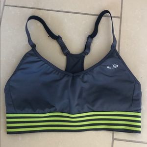 ‼️3/$20 or 4/$25‼️ Campion sports bra